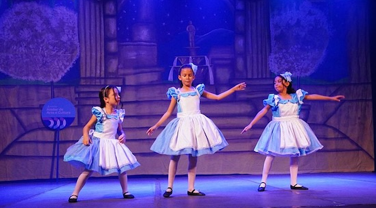 Capa Apresentação Atelier CLF